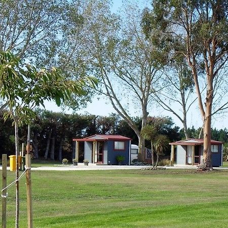 Glenavys Waitaki River Motor Camp Exterior foto