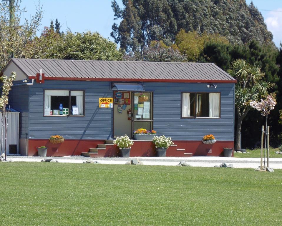 Glenavys Waitaki River Motor Camp Exterior foto