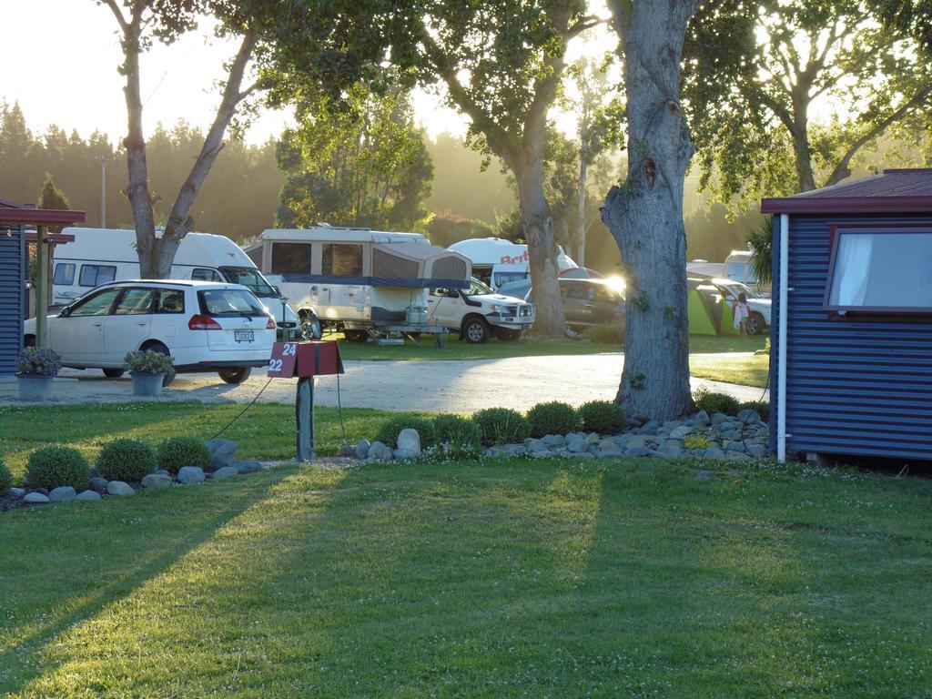 Glenavys Waitaki River Motor Camp Exterior foto