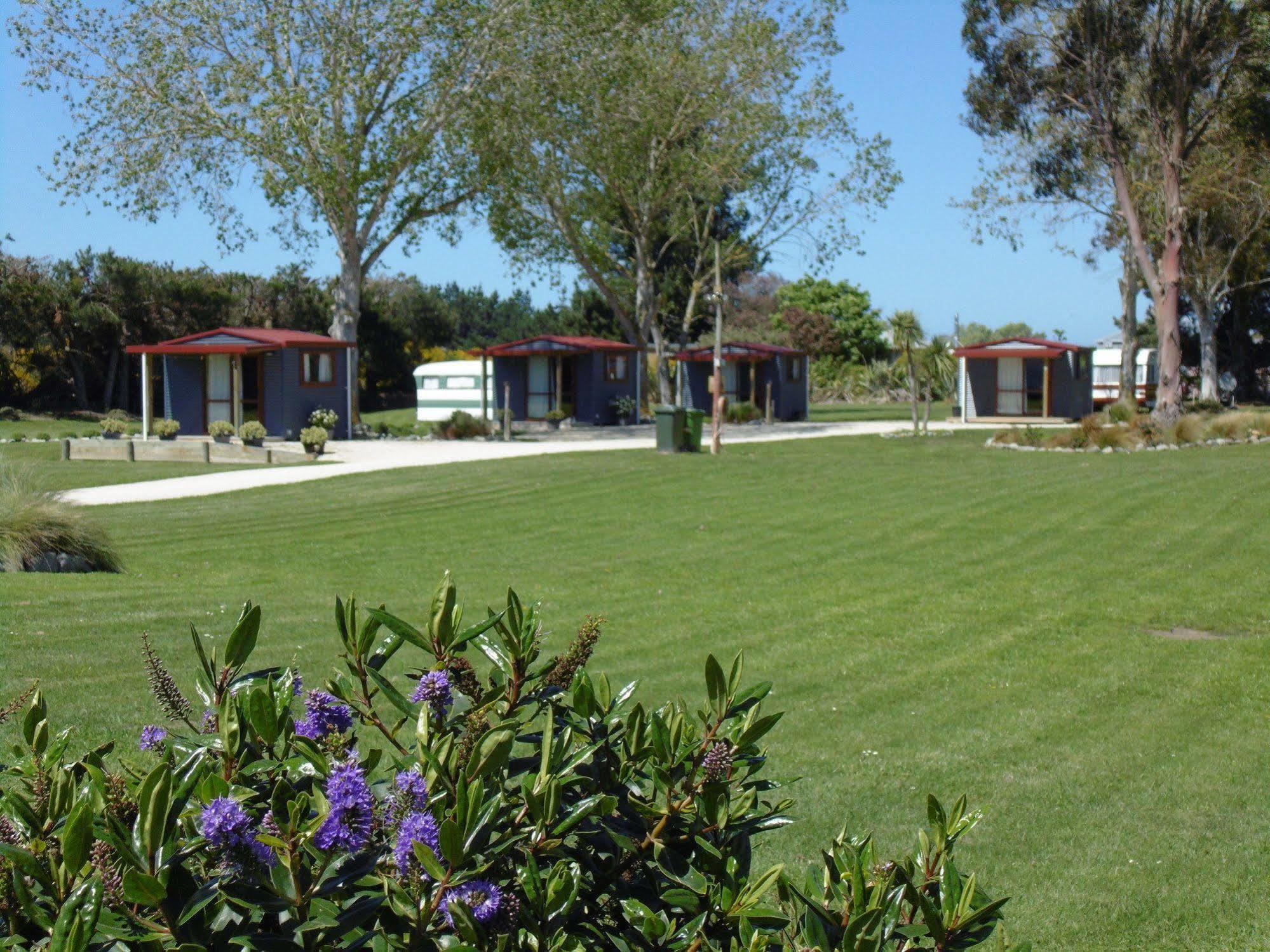 Glenavys Waitaki River Motor Camp Exterior foto